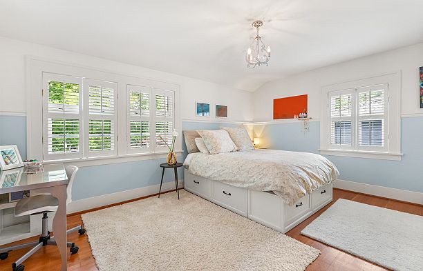 6555 Laburnum Street Kerrisdale