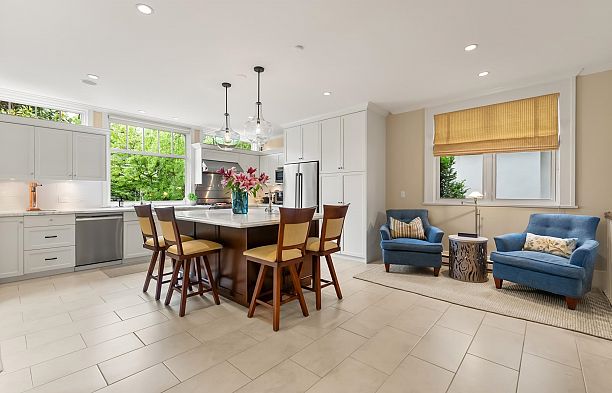 6555 Laburnum Street Kerrisdale