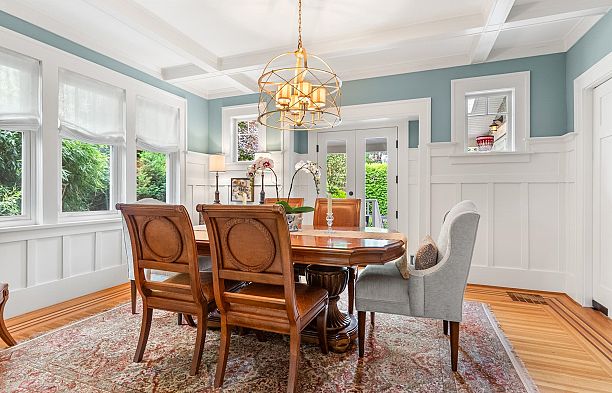 6555 Laburnum Street Kerrisdale