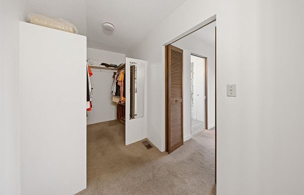 4271 Staulo Crescent University VW