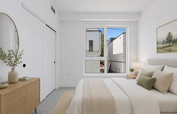 6833 Cambie Street South Cambie