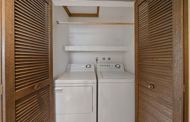 4271 Staulo Crescent University VW