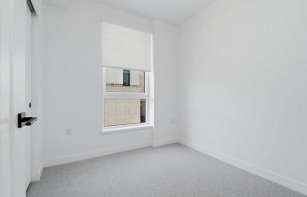 6833 Cambie Street South Cambie