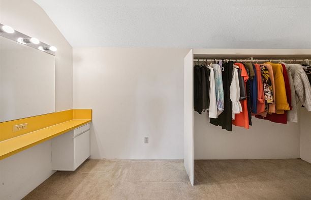 4271 Staulo Crescent University VW
