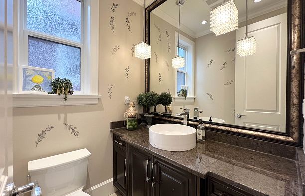 4467 Blenheim Street Dunbar