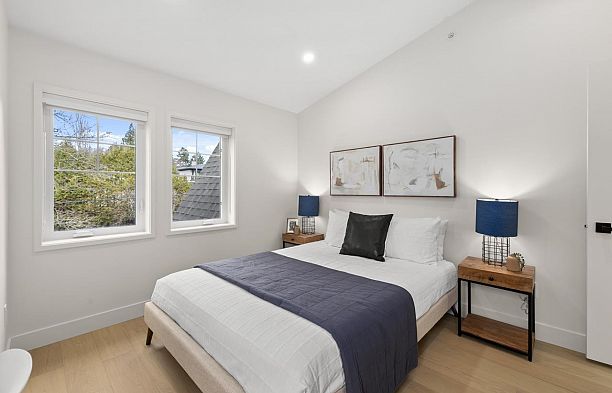 2438 W 49th Avenue S.W. Marine