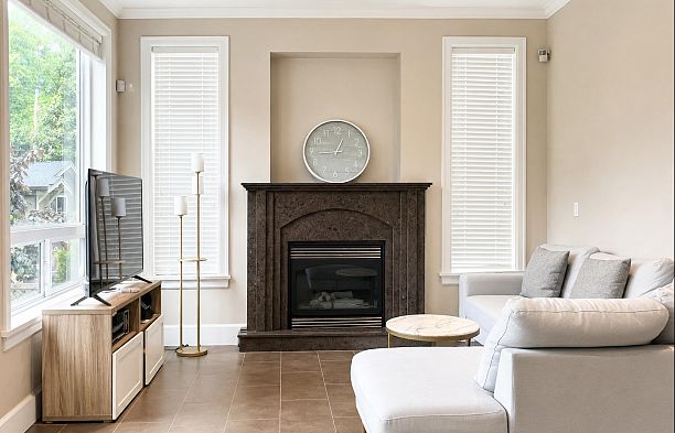 4467 Blenheim Street Dunbar