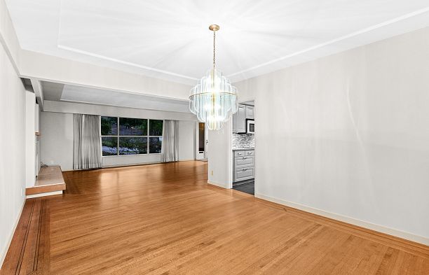 6297 Mackenzie Street Kerrisdale
