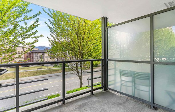 214 750 W 12th Avenue Fairview VW