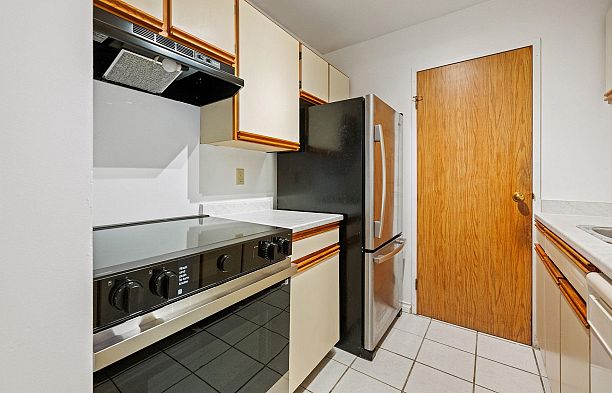 319 555 W 14th Avenue Fairview VW