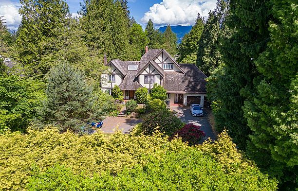 4755 W 4th Avenue Point Grey
