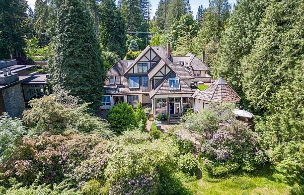 4755 W 4th Avenue Point Grey