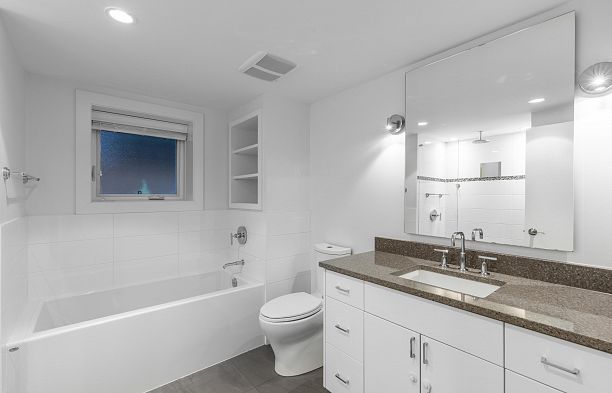 6297 Mackenzie Street Kerrisdale