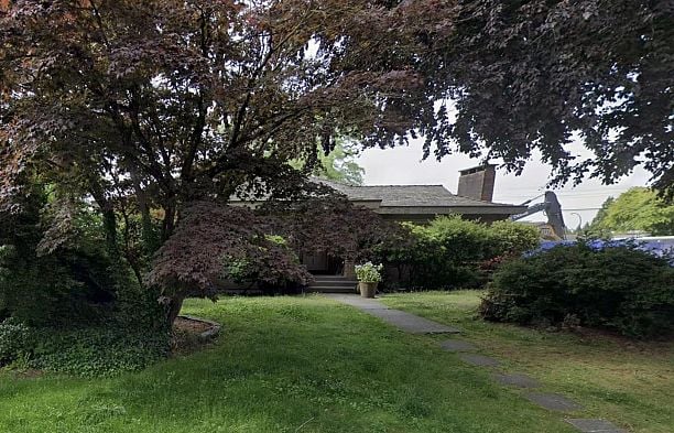 750 W 48th Avenue Oakridge VW