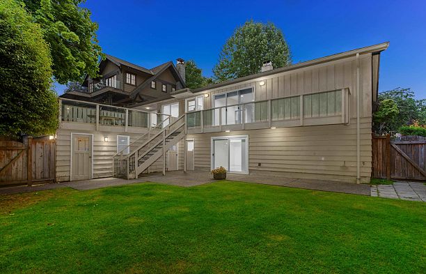 6297 Mackenzie Street Kerrisdale