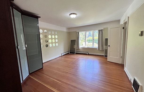 4755 W 4th Avenue Point Grey