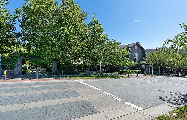 107 6328 Larkin Drive University VW