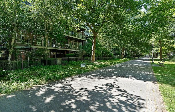 107 6328 Larkin Drive University VW
