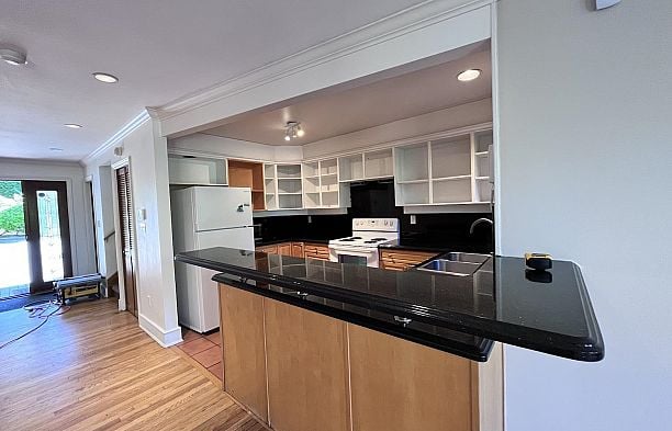 4755 W 4th Avenue Point Grey