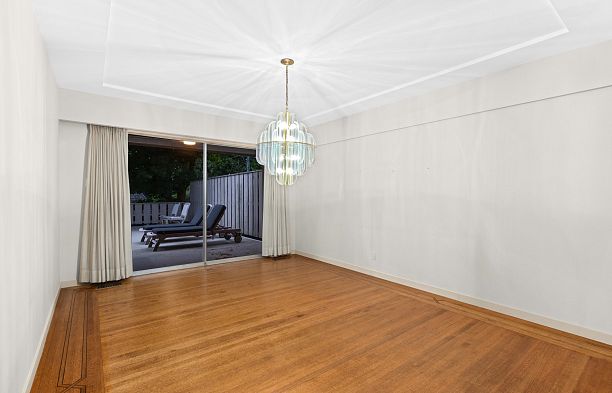 6297 Mackenzie Street Kerrisdale