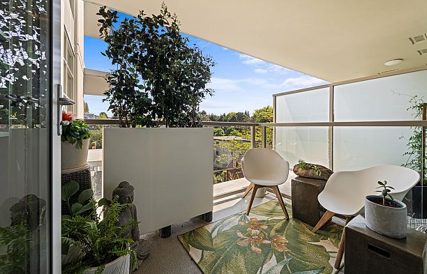 401 1808 W 1st Avenue Kitsilano