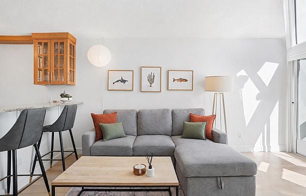 408 2020 W 8th Avenue Kitsilano