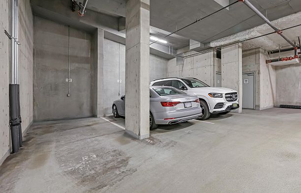 301 3028 Arbutus Street Kitsilano