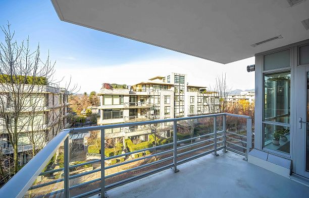404 6080 Iona Drive University VW