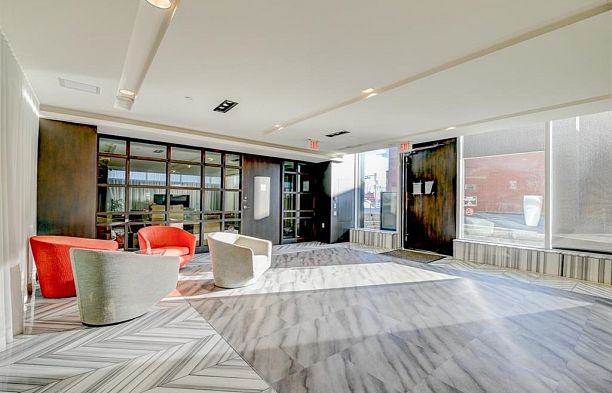 803 8555 Granville Street S.W. Marine