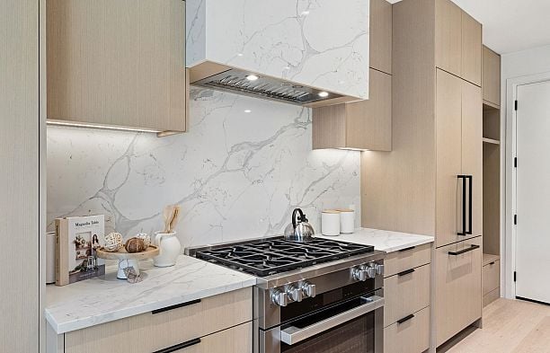 2 3036 W 14th Avenue Kitsilano