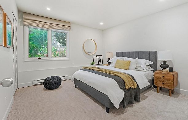 1973 Stephens Street Kitsilano