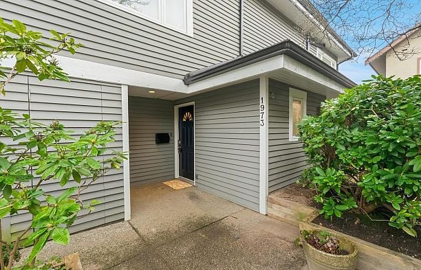 1973 Stephens Street Kitsilano