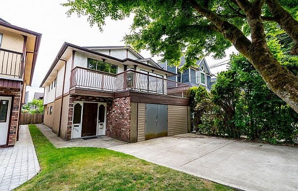 3226 W 5th Avenue Kitsilano