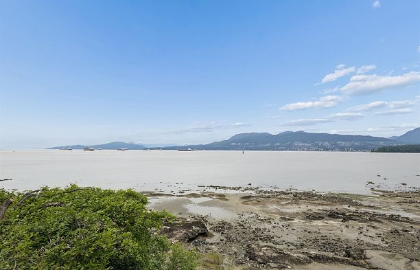 2651 Point Grey Road Kitsilano