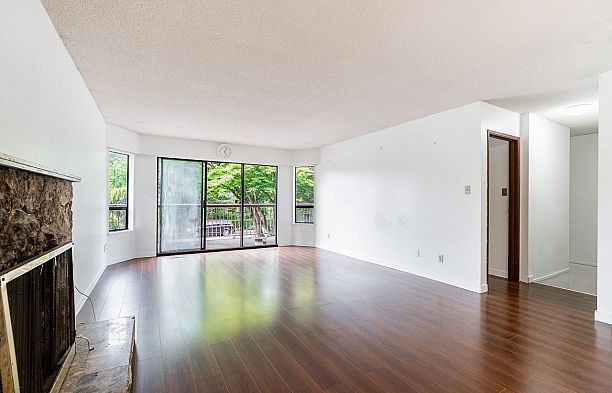 3226 W 5th Avenue Kitsilano