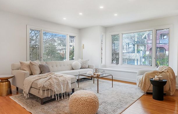 1973 Stephens Street Kitsilano