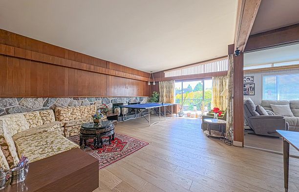6762 Neal Street South Cambie