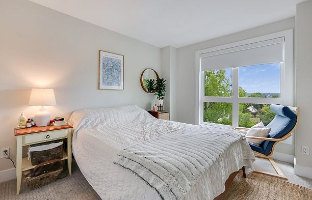 301 3028 Arbutus Street Kitsilano