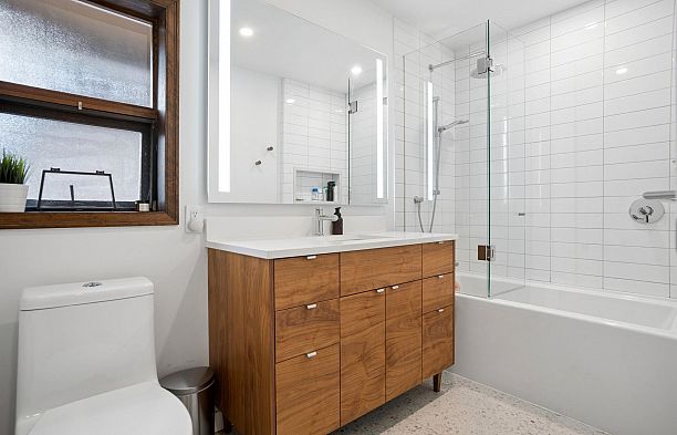 2421 Trafalgar Street Kitsilano