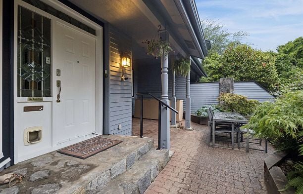 3 1620 Balsam Street Kitsilano