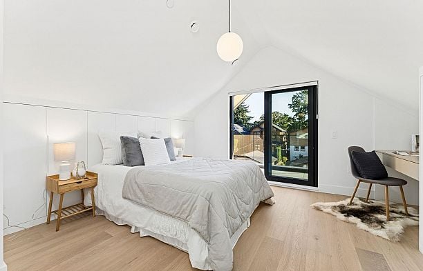 2 3036 W 14th Avenue Kitsilano