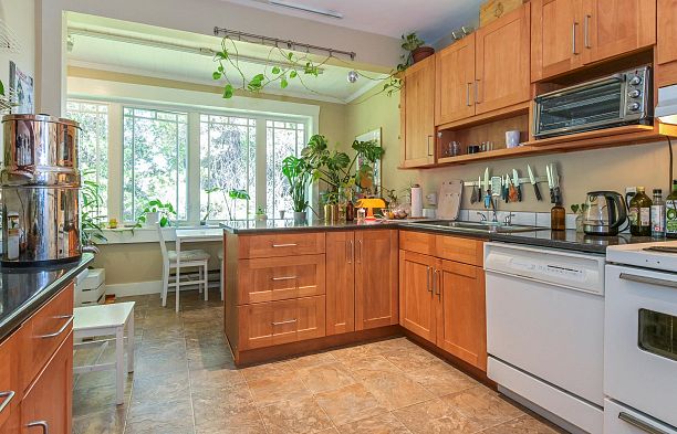 3422 - 3424 W 2nd Avenue Kitsilano