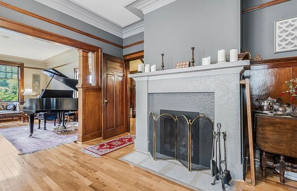 3732 W 2nd Avenue Point Grey