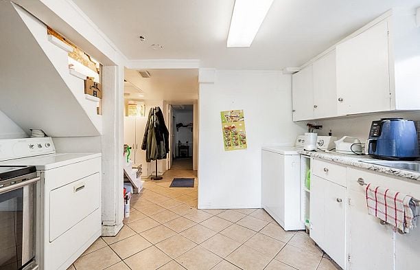 4413 W 13 Avenue Point Grey