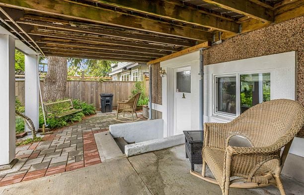 3732 W 2nd Avenue Point Grey