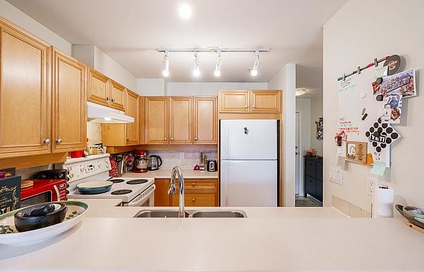 306 2929 W 4th Avenue Kitsilano