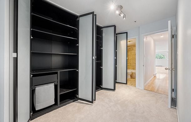 201 1868 W 8th Avenue Kitsilano