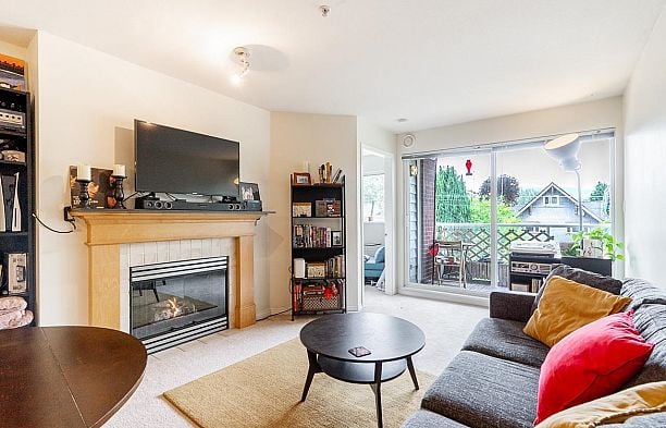 306 2929 W 4th Avenue Kitsilano