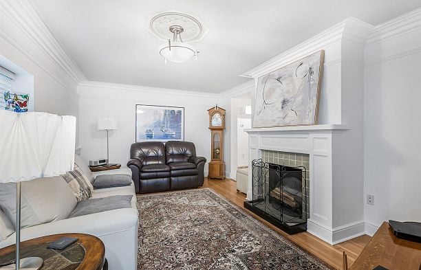 3732 W 2nd Avenue Point Grey