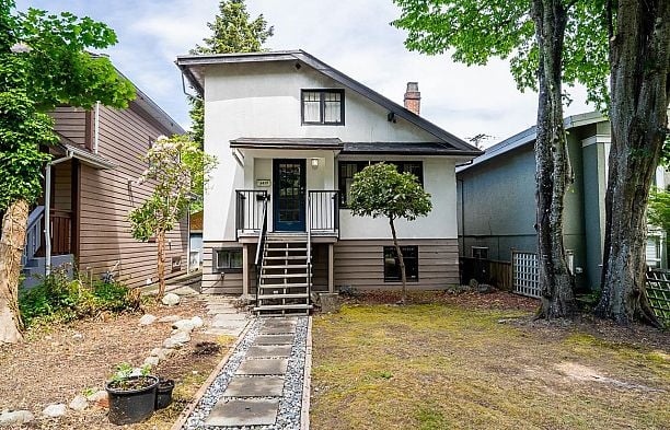 4413 W 13 Avenue Point Grey
